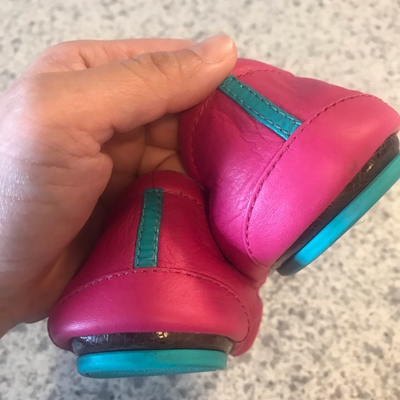 Tieks Fuschia Size 7 EUC - Picture 3 of 5